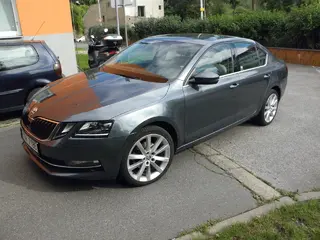34. e - aukce ČEZ ŠKODA OCTAVIA, RZ 1TH7185