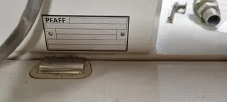 Styl 617. Šicí stroj PFAFF