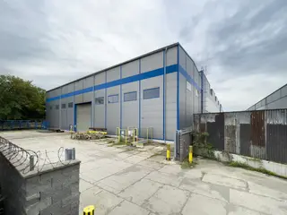Pronájem skladové/výrobní haly, 923 m², Kladno-východ