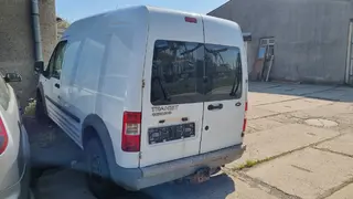  INTORA 21. Automobil Ford Transit Connect 9T4 9025