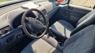  INTORA 21. Automobil Ford Transit Connect 9T4 9025