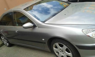 automobil Peugeot 607 2,2HDI
