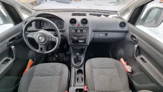 18 ROLUC automobil VW CADDY 1.6 TDI, RZ. 7T71145