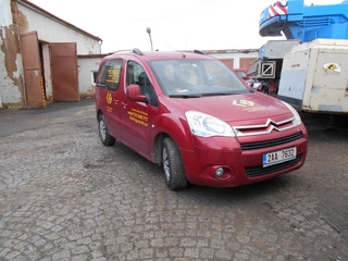 B29 - nákladní a osobní automobily - VGP s.r.o.