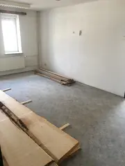 Komerční budova Křečhoř, okres Kolín
