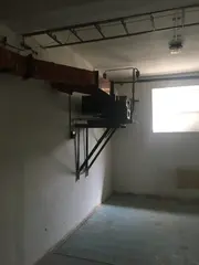 Komerční budova Křečhoř, okres Kolín