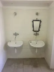 Komerční budova Křečhoř, okres Kolín
