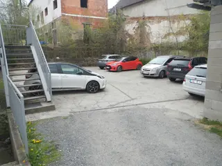 2.kolo Spoluvlastnický podíl id. 1/2 na bytu 1+kk, Škvorec, okres Praha-východ  
