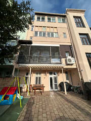 Byt 3+1 Brno, ul. Merhautova s prosklenou lodžií  