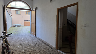 Dům s byty a nebytovým prostorem, Náchod – centrum  