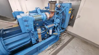 TZ 02 CATERPILLAR 3406 diesel generátor