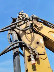 traktorbagr Caterpillar 432E - BESU Profistav s.r.o.