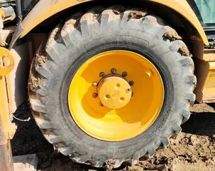 traktorbagr Caterpillar 432E - BESU Profistav s.r.o.