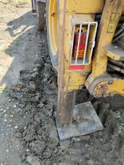 traktorbagr Caterpillar 432E - BESU Profistav s.r.o.