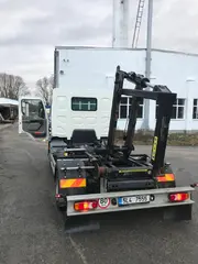 DAF 45LF + kontejner
