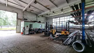 DAMANTECH movitý majetek 02 - skladové zásoby, kancelářské vybavení a doména damantech.cz