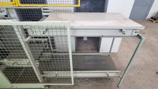 LAM 10 Dopravník - elektrické třídění kusů