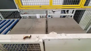 LAM 10 Dopravník - elektrické třídění kusů