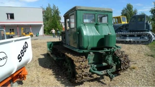 Dozér DT 54