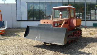 Dozér DT 75