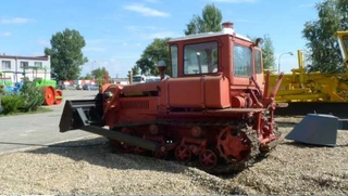 Dozér DT 75