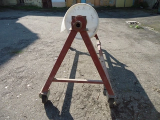 Držák a odvíječka