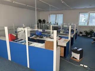 EMP 13 Soubor kancelářského nábytku