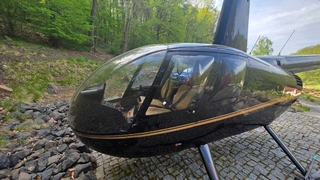 EZE 01 - Vrtulník Robinson R44 Raven I