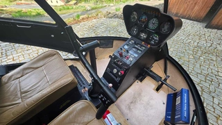 EZE 01 - Vrtulník Robinson R44 Raven I