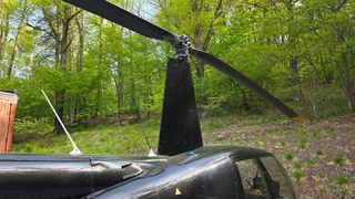 EZE 01 - Vrtulník Robinson R44 Raven I