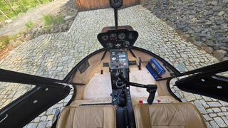 EZE 01 - Vrtulník Robinson R44 Raven I