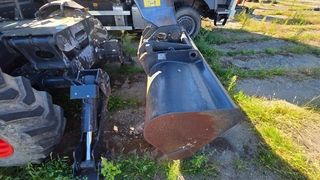 EZE 04. - BOBCAT T41140 SLP 100, VIN B41H11141 (+ vidle, hák), spz M019276