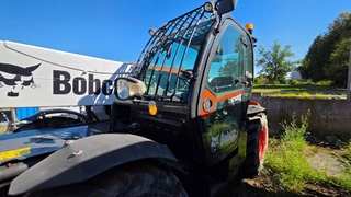 EZE 04. - BOBCAT T41140 SLP 100, VIN B41H11141 (+ vidle, hák), spz M019276