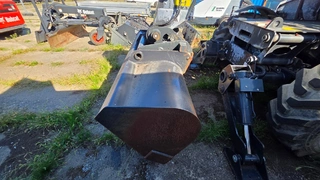 EZE 04. - BOBCAT T41140 SLP 100, VIN B41H11141 (+ vidle, hák), spz M019276