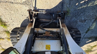 EZE 05. - Bobcat T650, VIN B2KZ13904 (+ lopata, vidle)