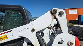 EZE 05. - Bobcat T650, VIN B2KZ13904 (+ lopata, vidle)