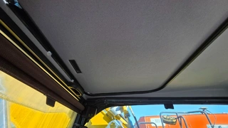 EZE 07. - Pásový bagr KOMATSU PC210LCI-11