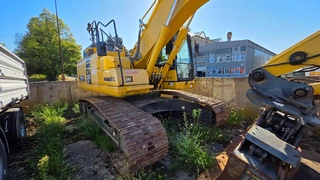 EZE 07. - Pásový bagr KOMATSU PC210LCI-11