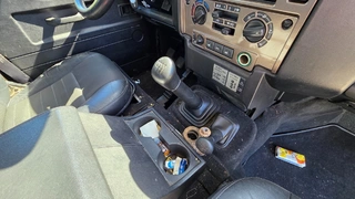 EZE 08 - Land Rover, Defender, 5M0 6804