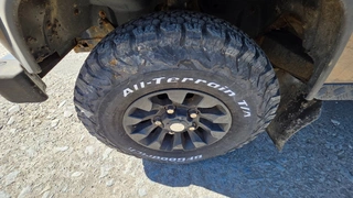 EZE 08 - Land Rover, Defender, 5M0 6804