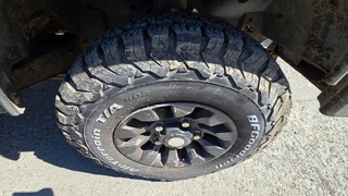 EZE 08 - Land Rover, Defender, 5M0 6804