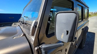 EZE 08 - Land Rover, Defender, 5M0 6804
