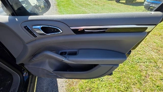EZE 12 - Porsche Cayenne 3.0 tdi, 5M23235