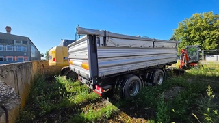 EZE 14. - Přívěs Fliegl TSK 220, spz 1TS7465