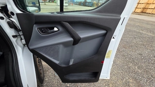 FORD TRANSIT CUSTOM – 2.2 TDCi, 74 kW, 6 míst, 2015