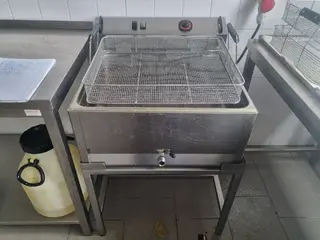 RC 07 Fritéza velká 