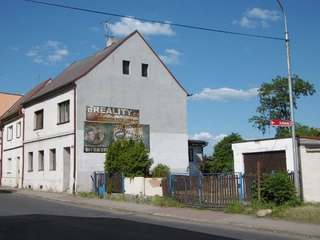 Garáž a spoluvl. podíl 1/2 RD Novosedlice, okres Teplice