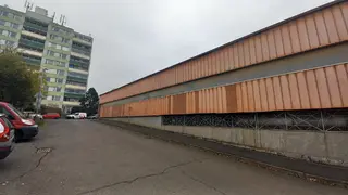 Garáž Komořany, Praha, ulice U vlečky 