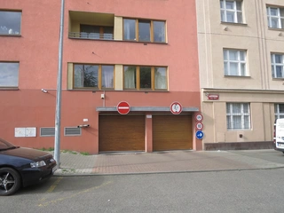 Garážové stání 1710/106 Praha-Nusle, ul. Mojmírova
