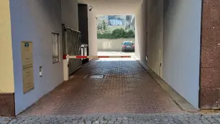Garážové stání Praha, Karlín, ulice Křižíkova